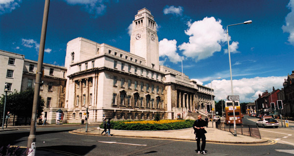 University-of-Leeds-scholarship2