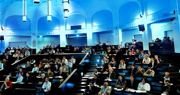 090924_Foto-UHH-Schell__ESA1-B_IntSymposiumOnStructuralSystemsBiology_21_RT3_1Mp_Blueish